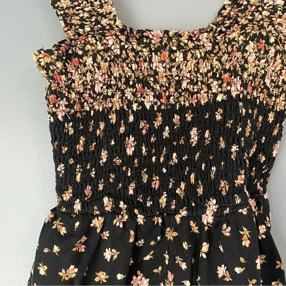 American Eagle XS Square Neck Floral Smocked Romper Black - Picture 3 of 9